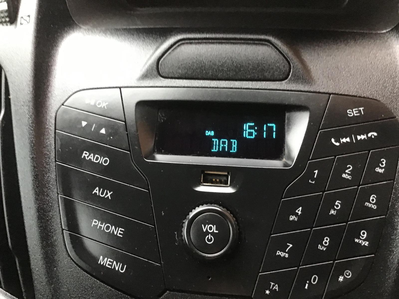 2015 crew van combi Van 5 seats just serviced cam belt & water pump