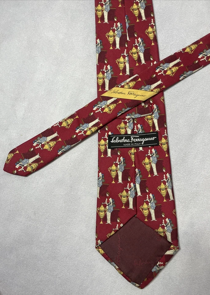 Corbata de seda Salvatore Ferragamo para hombre roja campeón de tenis trofeo estampado Italia Foto 2 de 4