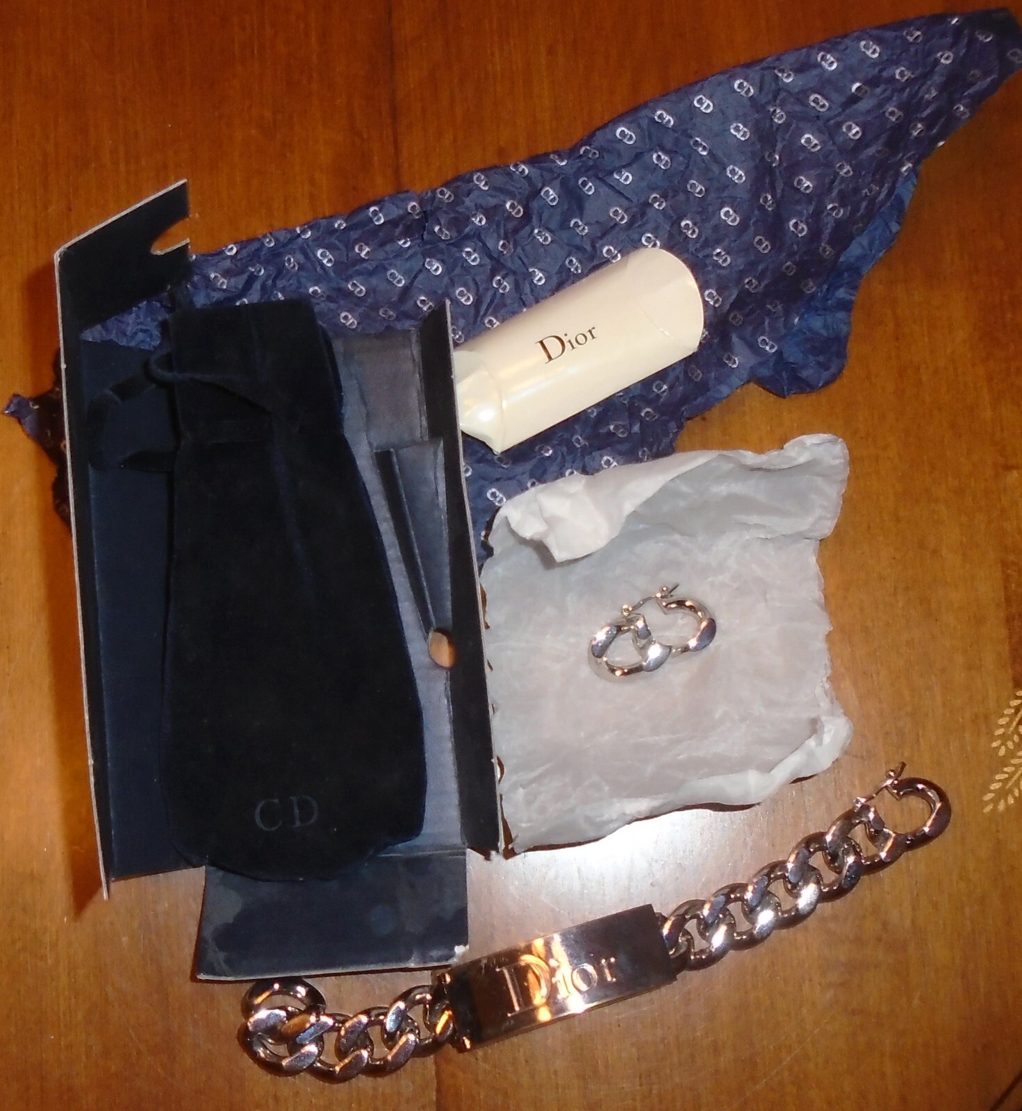 DIOR GOURMETTE SILVER TONE LOGO ID BRACELET w/ EXTENDER LIP GLOSS DUO