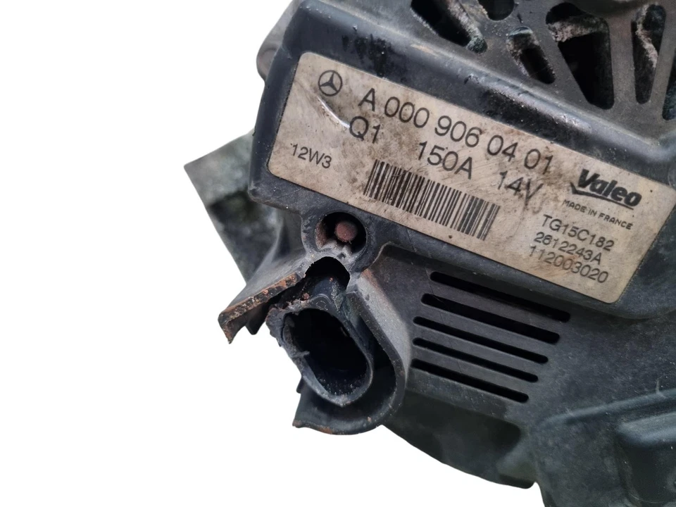 MERCEDES C CLASS Alternator 2143 Diesel 2012 - Image 2 of 4
