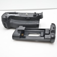 Nikon Multi-Power Battery Pack MB-D17