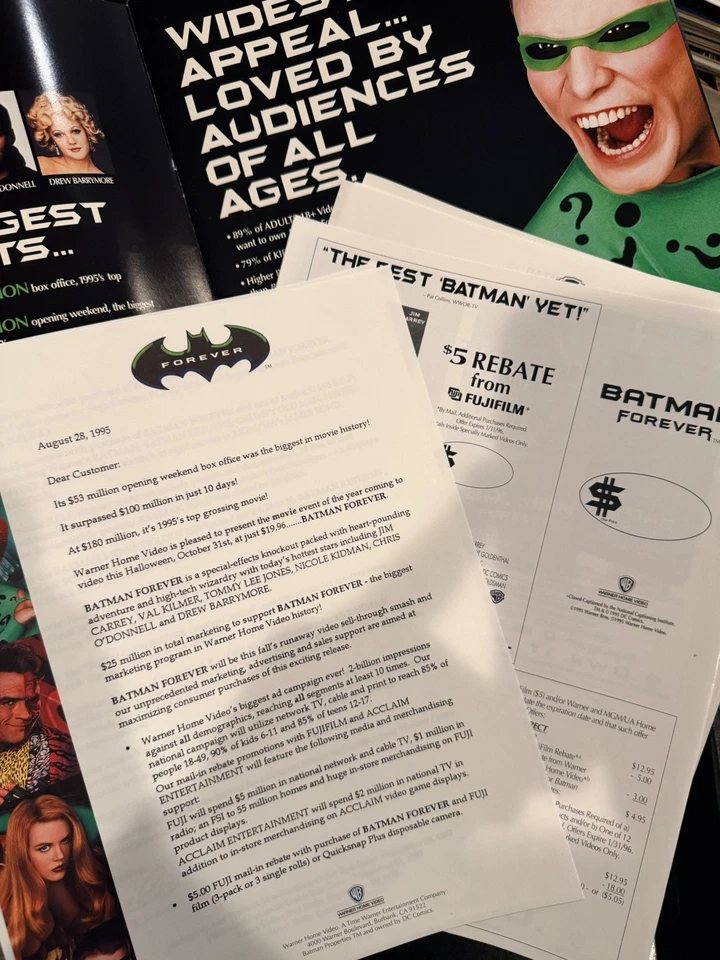 Batman Forever Dealer Promo Kit Complete VHS and Extras Foto 4 de 4