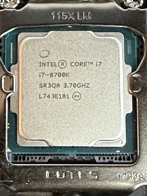Intel Core i7-8700K 3.7GHz 6-Core CPU LGA1151 SR3QR Tested Working
