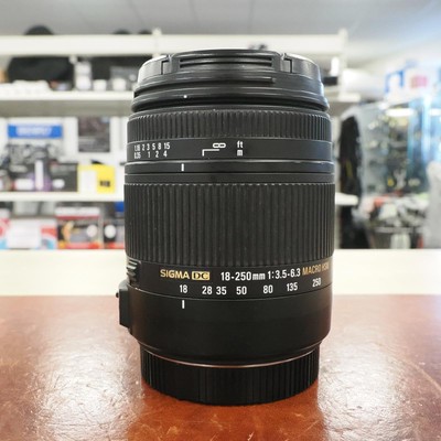 Gebrauchte Sigma DC 18-250mm 3.5-6.3 Macro USM - EF-S - 12 Monate Garantie