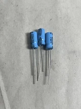 25 Pc Xicon  22UF 25-volt Capacitor 25 Pc Lot