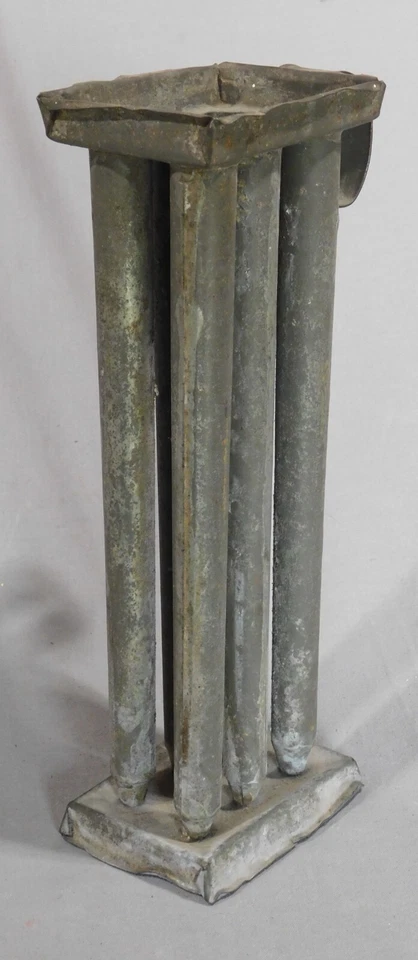 Antiguo molde de vela primitivo estaño prensado soldado siglo XIX seis tubos agujeros Foto 3 de 4