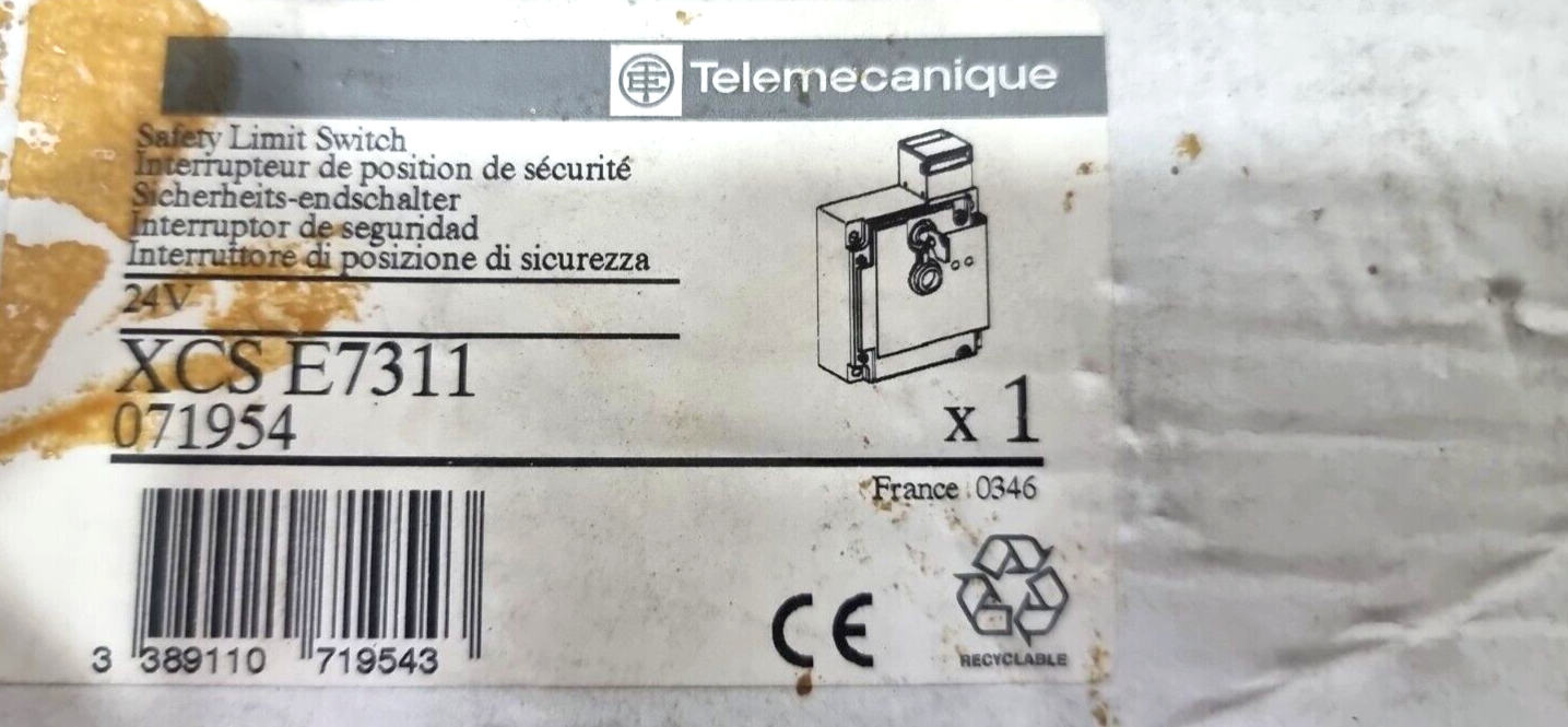Telemecanique Xcs-e7311 Safety Interlock Switch 24v for sale 