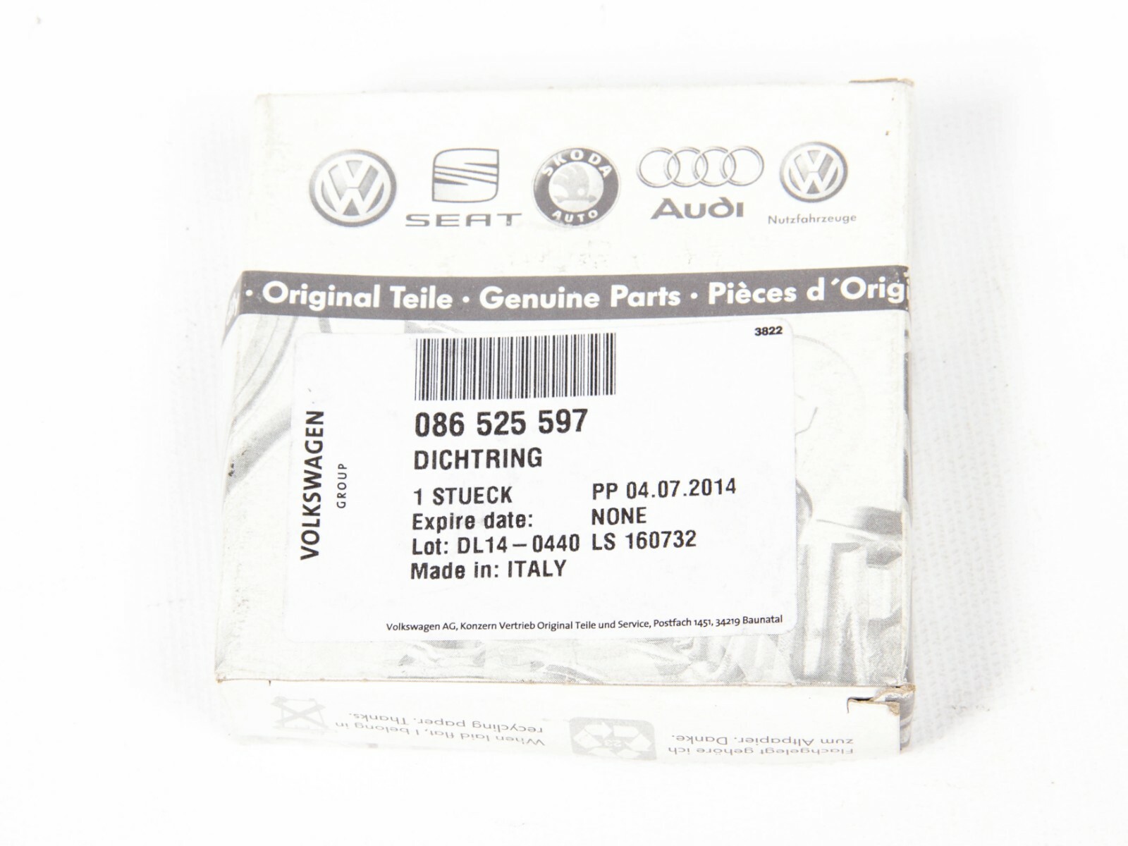 Genuine Audi 2008-2015 Audi R8 Manual Transmission Output Shaft Seal *086525597