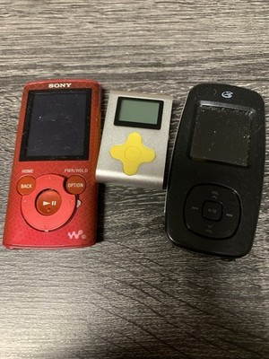 MP3 Players (3) May or may not work-no Charging Cords