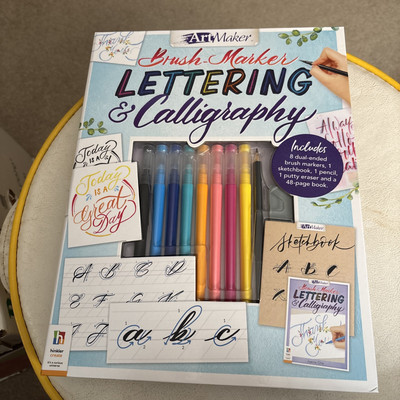 Art Maker Lettering & Calligraphy Includes 8 Dual End Brush Markers & More