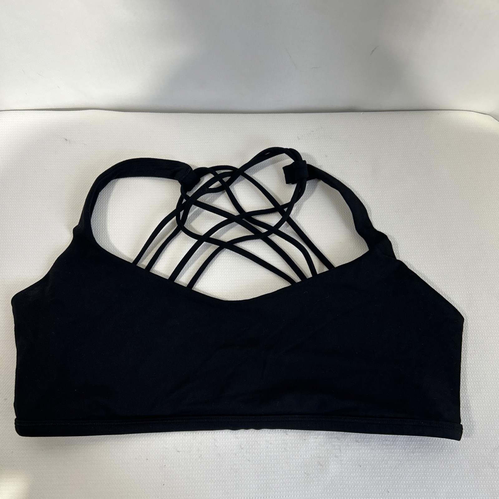 Lululemon Sports Bra Women 12 Black Strappy Back LW2670S No Pads **