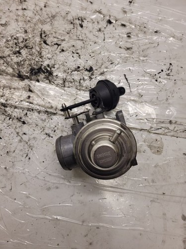 Volkswagen PASSAT B5 1999 Diesel AGR-Ventil Abgasrückführung 038129637 DRA5348