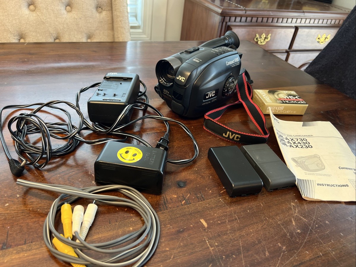 JVC GR-AX230U Compact VHS 22X Optical Zoom Video Recorder Camera