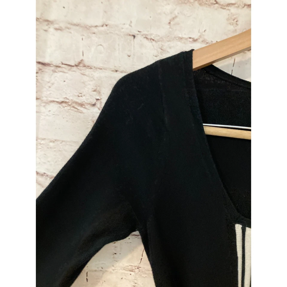 Vestido suéter Viola feminino pequeno preto mistura de lã texturizado elástico com cinto - Imagem 4 de 4