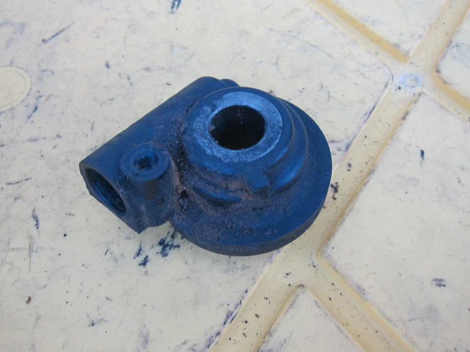 1994 Suzuki Katana 600 GSX 600 F OEM SPEEDOMETER DRIVE GEAR - Image 2 of 4