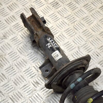 HYUNDAI i30 GD Front Left Shock Absorber 54650-A6810 1.60 Diesel