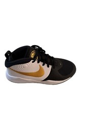 Nike Team Hustle D9 Boys Men Size 7Y