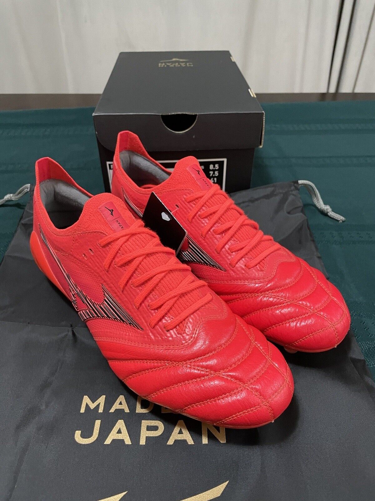 Zapatos De Fútbol Mizuno Uruguay - Morelia Neo III Beta EL Mujer Rojas