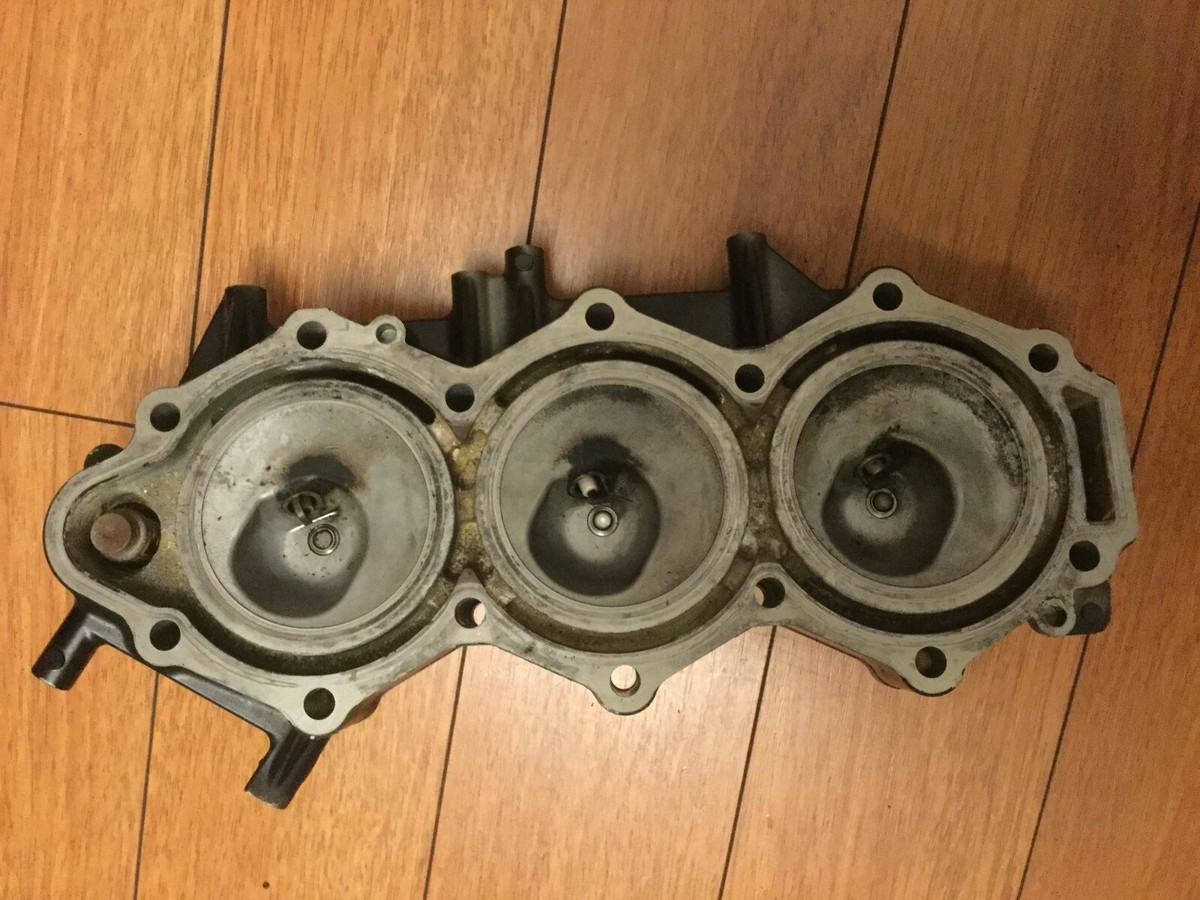 2006 NISSAN 50HP CYLINDER HEAD 3Z5B010910 AIR INJECTOR 3Y7103100
