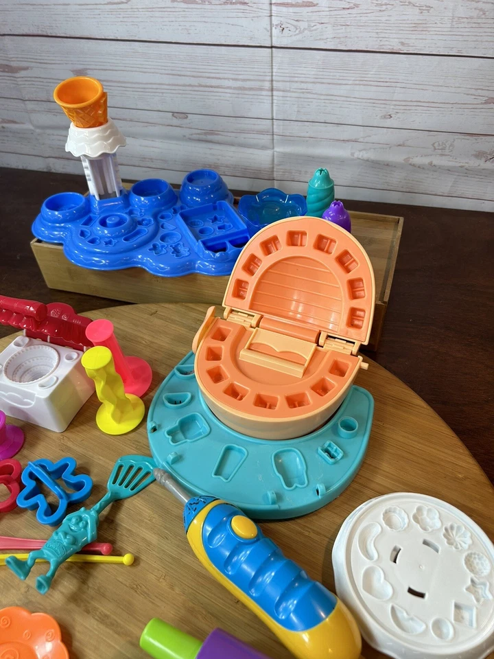 Play Doh Lot 33 Pieces Play Sets Misc Accessories Dentist Ice cream Cake party - Image 4 of 4