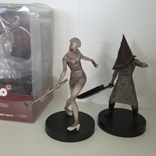 Silent Hill 2 Cabeza de Pirámide Roja Figura Cabeza de Burbuja Enfermera Pop Up Desfile Set