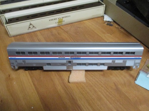 Amer Models Amtrak Ph II 33001 Superliner Lounge (27/5/26) Sig Coll- Scale | Condition: Used
