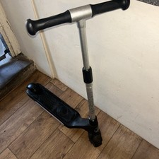 Rechargeable Scooter for Children, Black/Silver. Charger missing