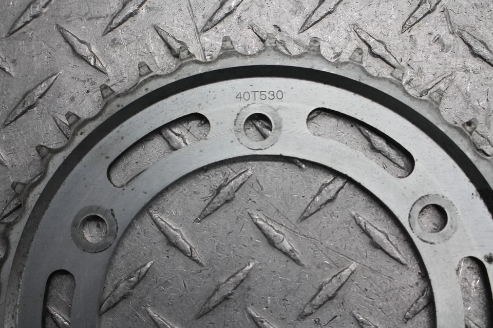 Suzuki Hayabusa GSX1300R 2007 buje trasero con piñón 40T-530 Foto 4 de 4