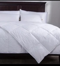 IHG Hotels Bedding Collection KING Duvet Insert MEDIUM Blanket Down Alternative