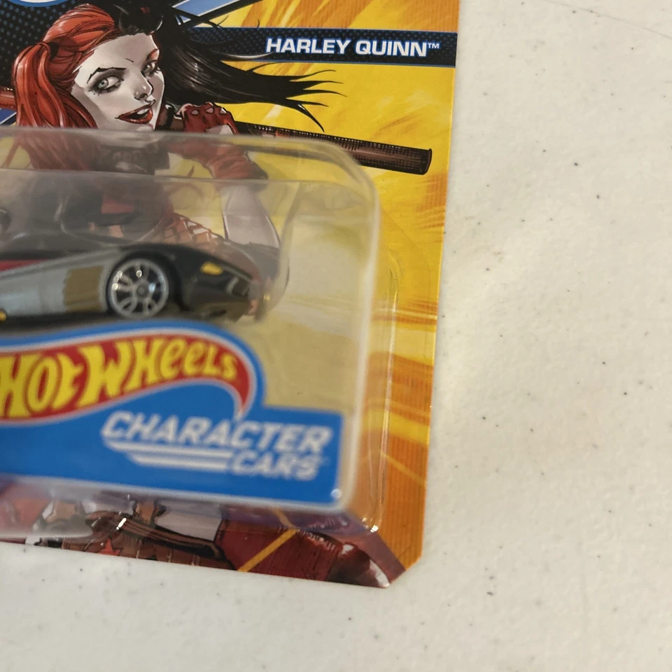 2016 美泰风火轮角色汽车:Harley Quinn 全新带盒 — 第 4/4 张图片