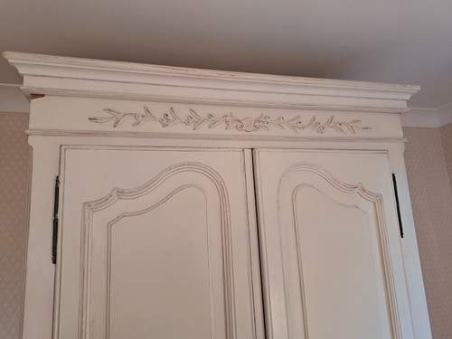 cream bedroom suite