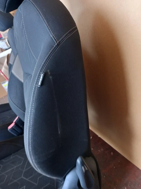 SEDILI ANTERIORI TESSUTO Peugeot 2008 1 serie 2014 AA1817 Foto 3 de 4