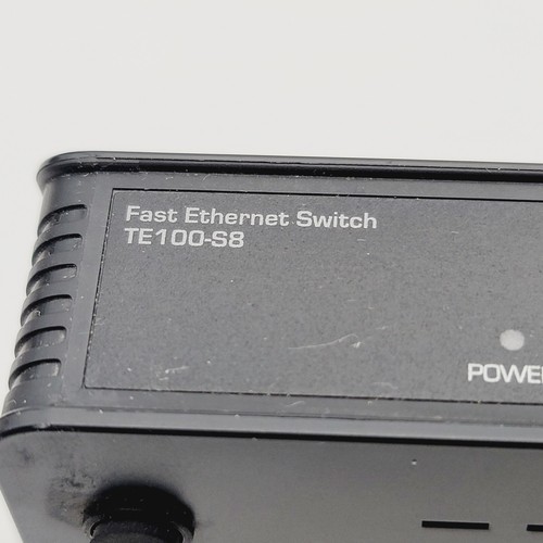 TRENDnet 8-Port Gigabit GREENnet TE 100-S8/A Fast Ethernet Switch - Picture 6 of 7