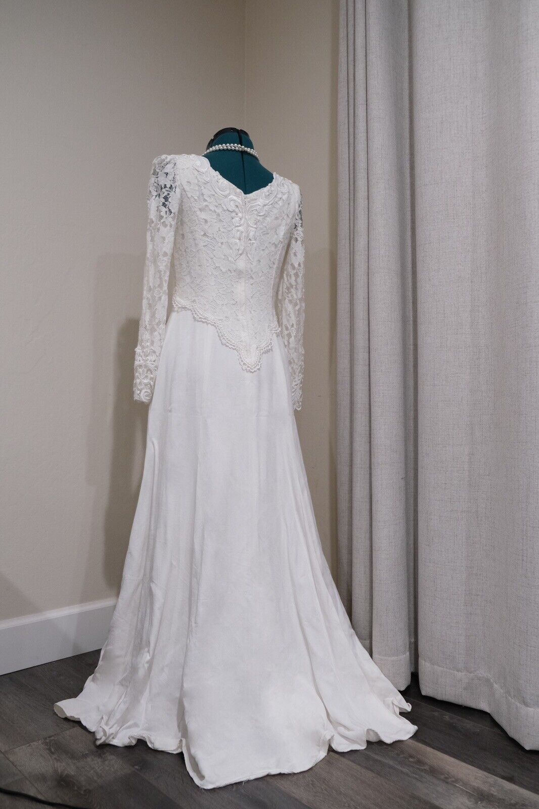 Vtg Jessica McClintock Ivory A-line Bridal Dress - image 2