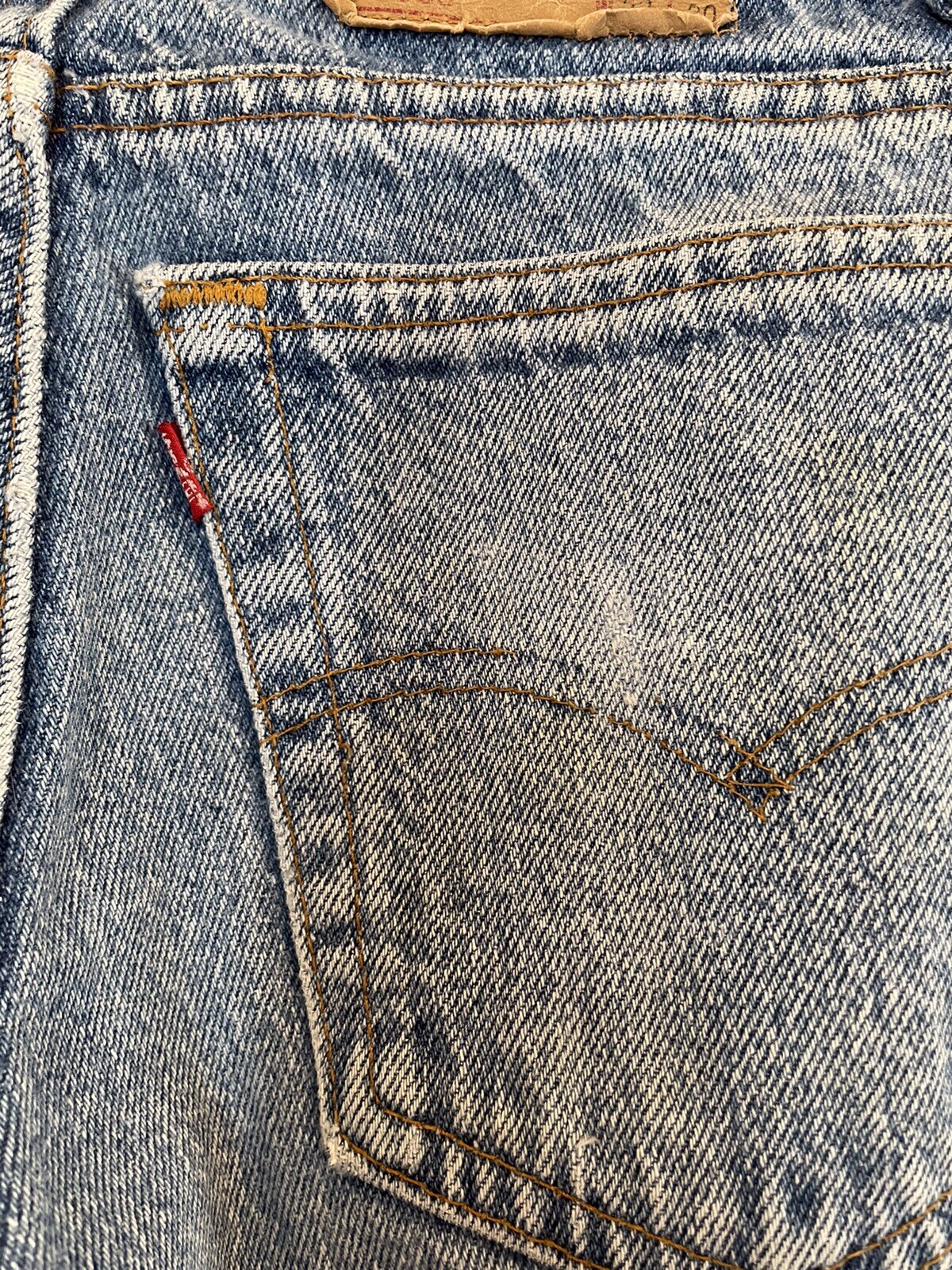 Levi’s Vintage Men’s Red Tag Jeans Model 550 Size 32/… Gem