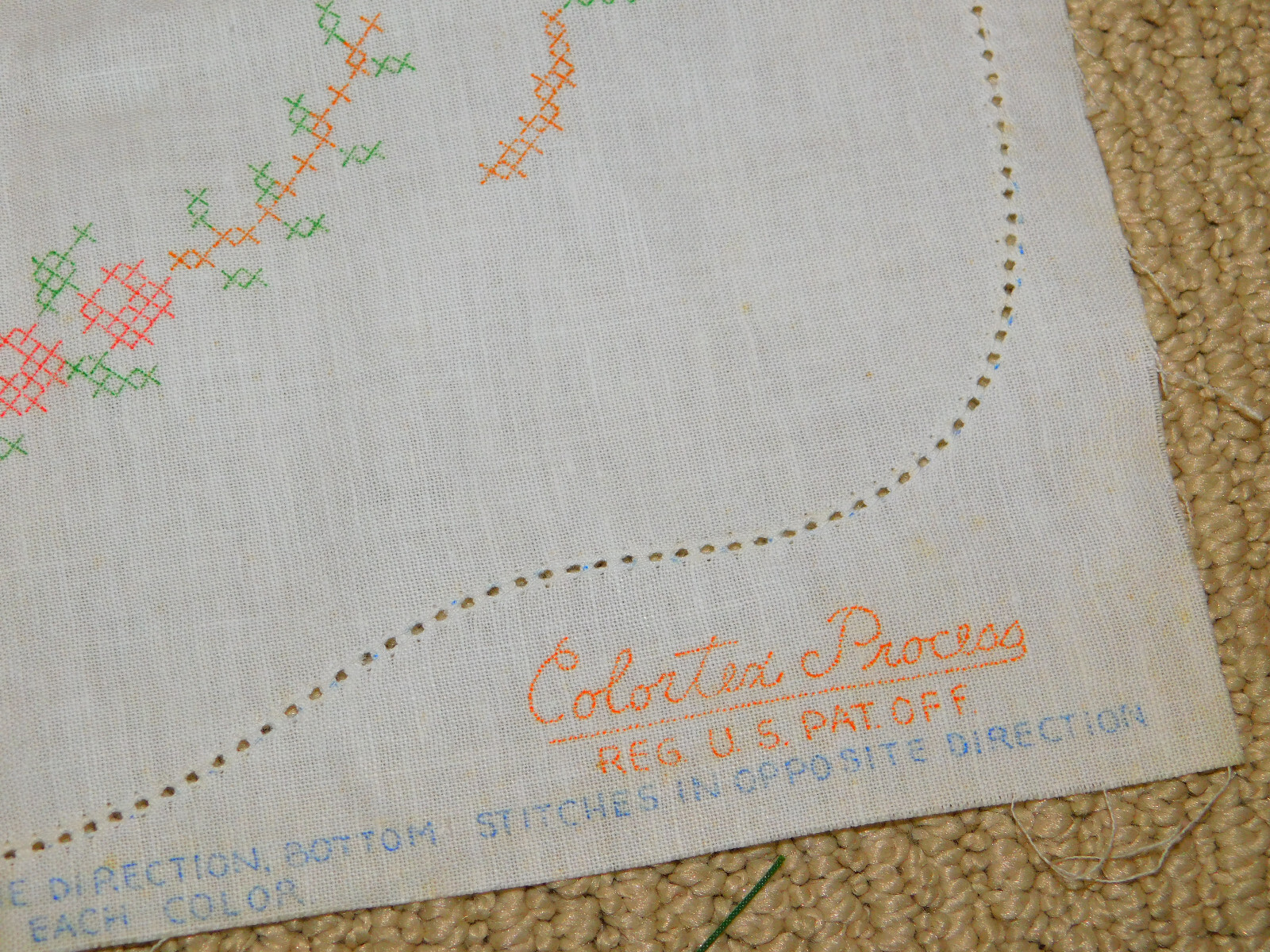 Vintage COLORTEX Stamped for Embroidery TABLE RUNNER SCARF Cross Stitch