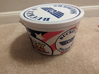 トイストーリー　BUCKET O SOLDIERS Toy Story Collection - Bucket 'o Soldiers - Sam's Club