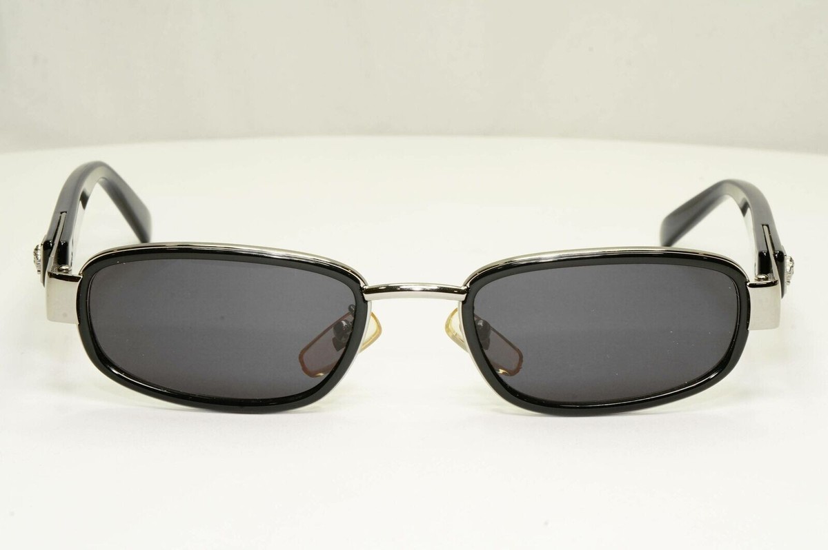 Gianni Versace 1996 Vintage Black Silver Medusa Metal Gianni Versace 1996 Vintage Black Silver Medusa Metal