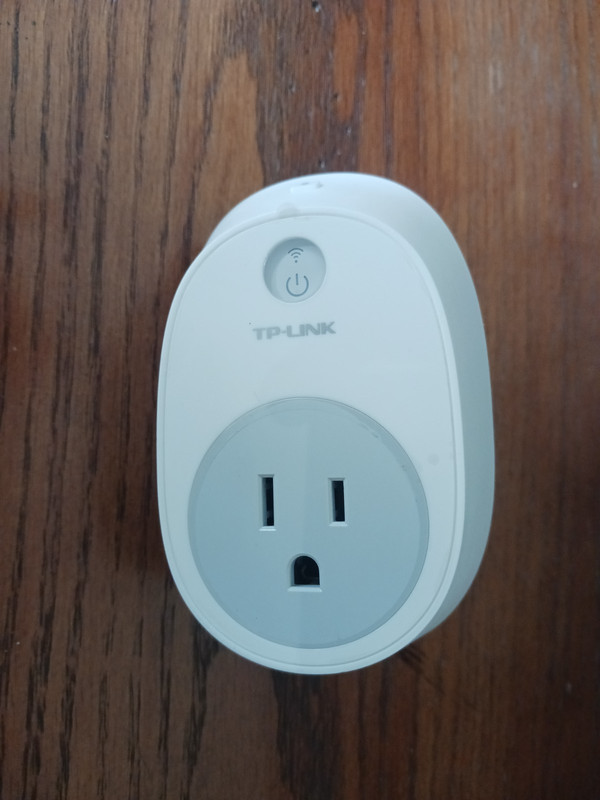 TP-LINK SMART WI-FI PLUG HS100