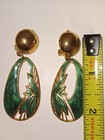 Vintage Berebi Gold Tone And Green Enameled Clip-on Dangle Earrings — photo 2