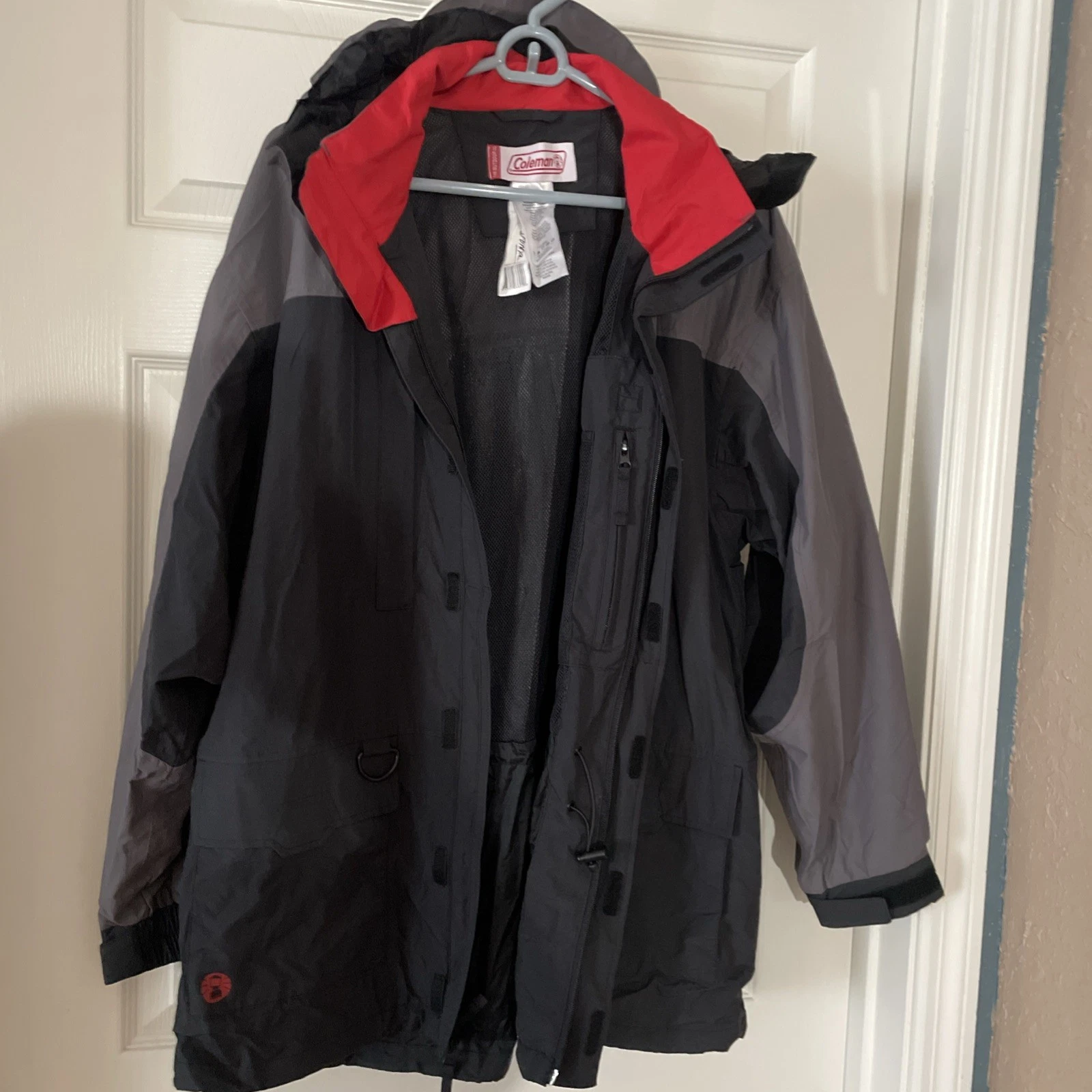 Coleman Max Unisex Jacket/Parka Size M Mesh Lined Full Zip Pockets Cinch Waist