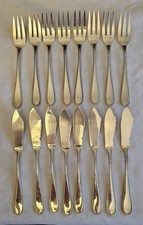 LE MONDIAL SERVICE POISSON MODELE PERLES EN METAL ARGENTE 8 PERSONNES