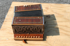 BOITE BASSE VINTAGE HOHNER ACCORDÉON 10 NOTES 4