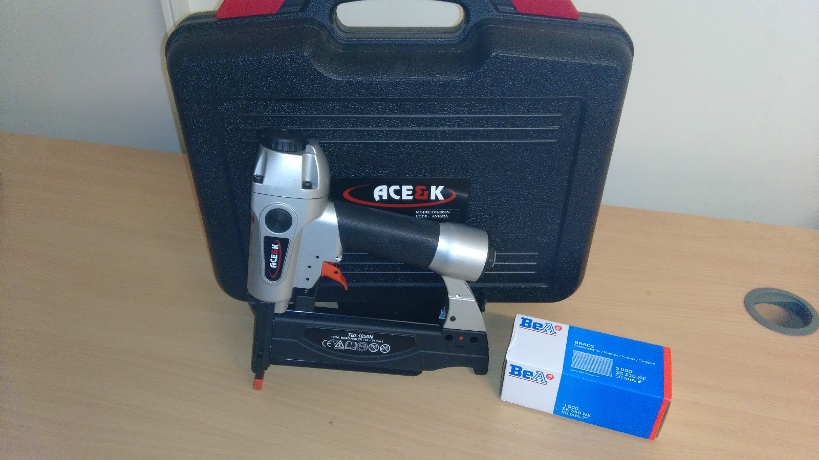 ACE \u0026 K TBI-1850N 18 GAUGE AIR BRAD 