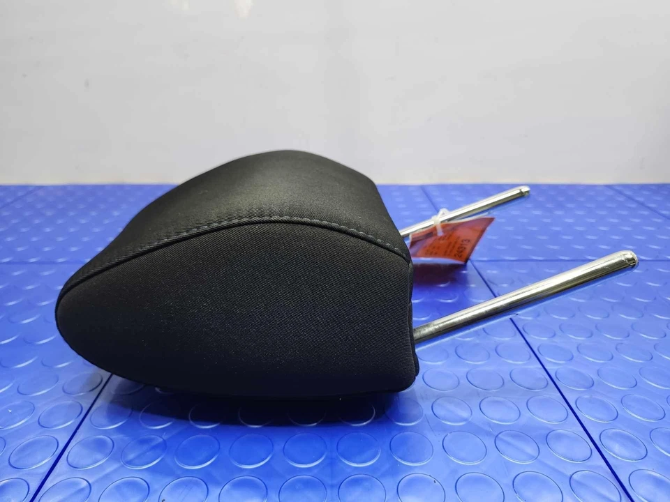 Оригинальный черный тканевый подголовник переднего сиденья для левой или правой стороны Toyota Yaris 17-20 годов выпуска - Изображение 3 из 4