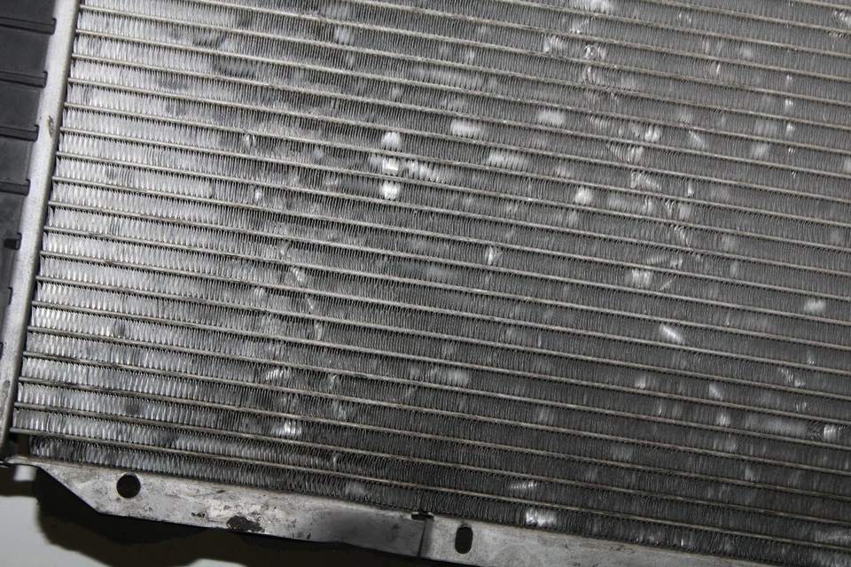 Radiador de refrigeración motor Jaguar S-Type V8 4.0 2000-2002 2626 Foto 2 de 4