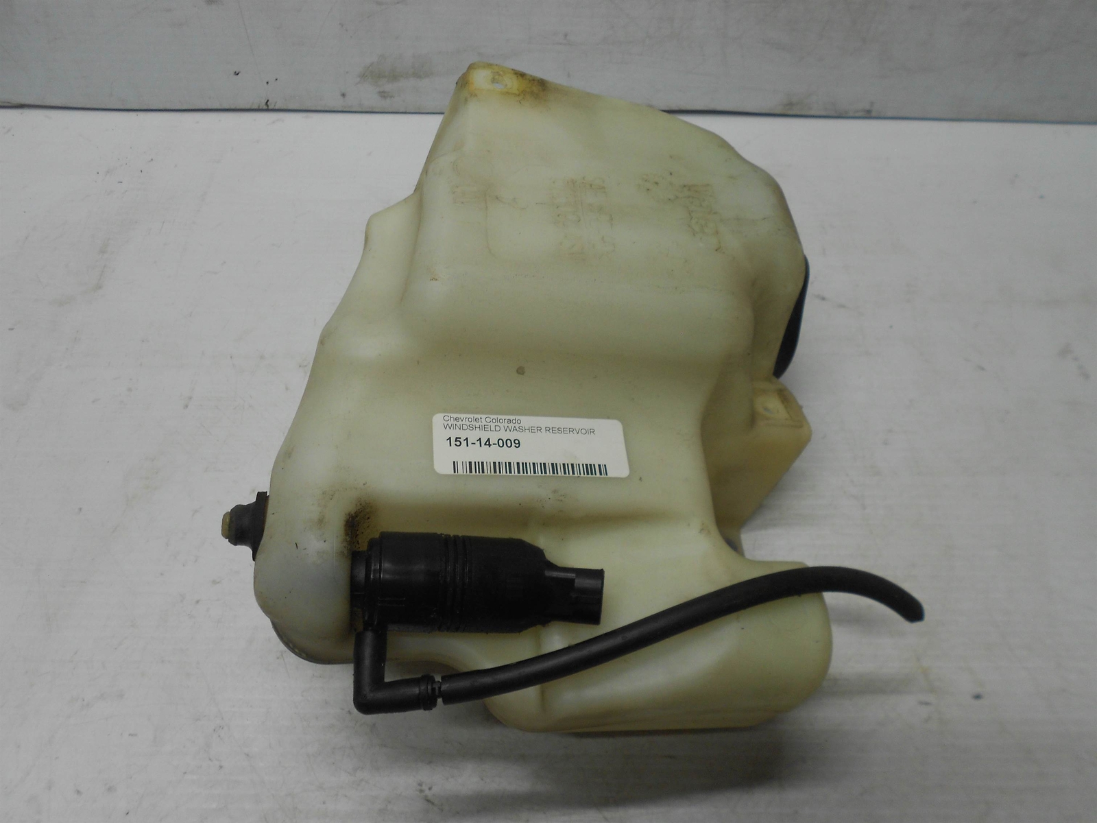 20042012 Chevrolet Colorado Windshield Washer Fluid Reservoir OEM eBay