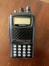 Yaesu FT-60R FM Transceiver Excellent Condition w/battery, antenna and charger