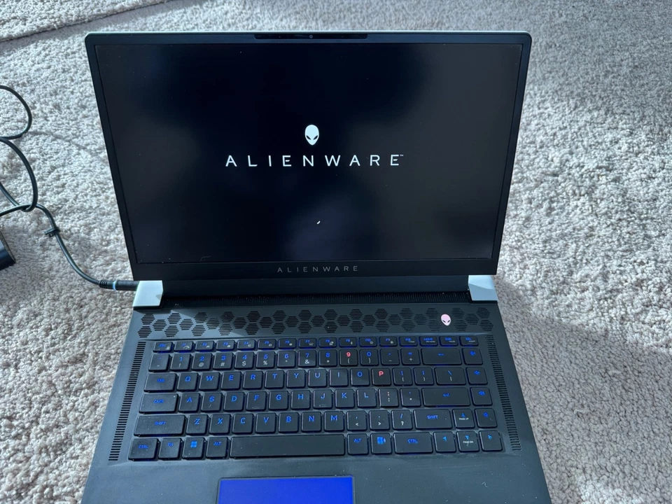 Dell Alienware X15 360Hz 2.5 GHz i7-11800H 32GB 2TB RTX 3080 - Image 4 of 4