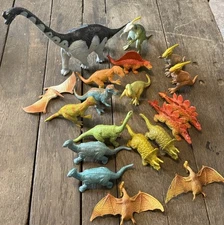 Dinosaur Lot Of 19 Vintage U.K.R.D 1992 And Larami Dinosaurs